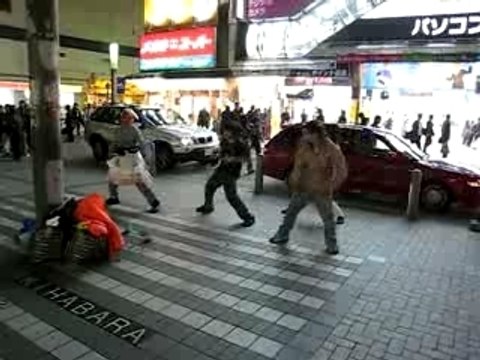 awesome japanese street dancers