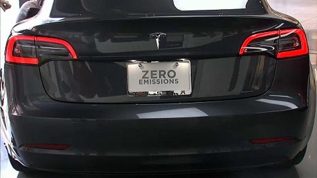 Tesla вышла в прибыль