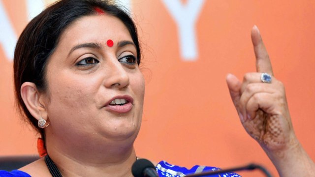Smriti Irani का Trollers को मुंहतोड़ जवाब, कहा 'हम बोलेगा तो बोलोगे कि बोलता है' । वनइंडिया हिंदी