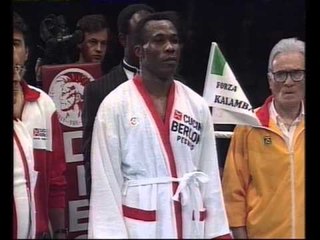 Sumbu Kalambay V Mike Macallum WBA Middleweigh Title