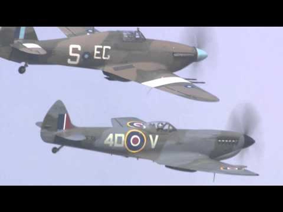 Goodwood Revival Aviation - Mustang, Spitfire, Hurricane in Battle of Britain display