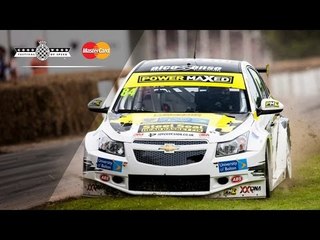 Emmerdale Star Crashes Out Of BTCC Shootout!