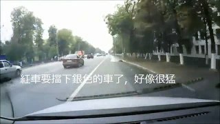 Hilarious Chinese Guys Fighting In The Road