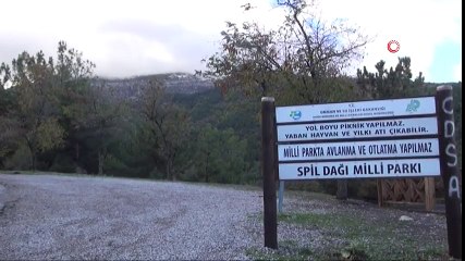 Spil Dağı'na Ekim Ayında Kar Düştü