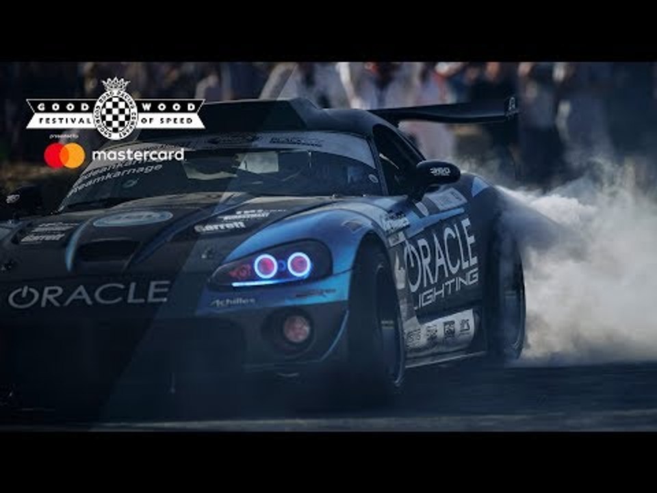 1,100bhp Dodge Viper drifting leaves FOS smoking