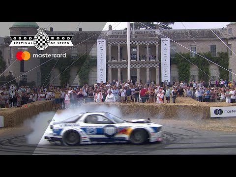 Mad Mike Whiddett's flamethrowing MADBUL drift