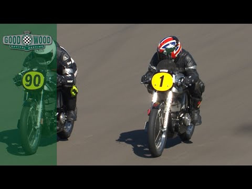 Twin Norton Manx bikes duel at Revival