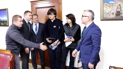 Dünya birincisi öğrencilere ödül - NİĞDE