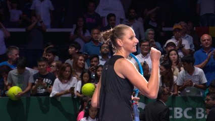 Czech mate - Pliskova beats Kvitova to reach Singapore semis