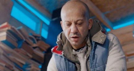 Ünlü oyuncu Rıza Kocaoğlu, Fit Vücuduyla Kadın Hayranlarını Heyecanlandırdı