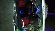 Diyarbakır'da yolcu otobüsü devrildi: 30 yaralı