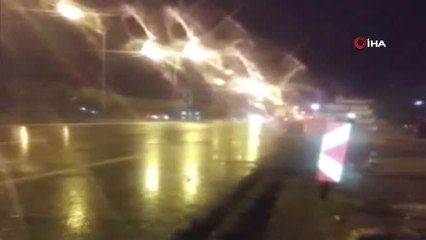 Kamyon Yaya Geçidine Böyle Çarptı