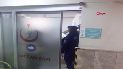 Çanakkale Çatıdan Söktüğü Kalastaki Çivi Başına Saplandı