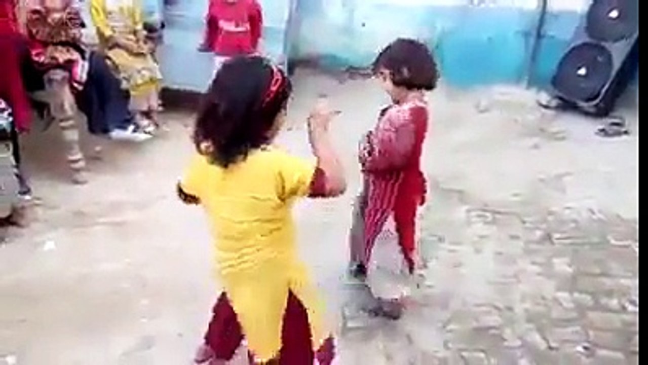 Pakistan's funny and amazing dance
