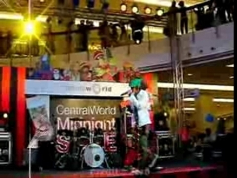 071222 Golf-Mike_Central World Part 1