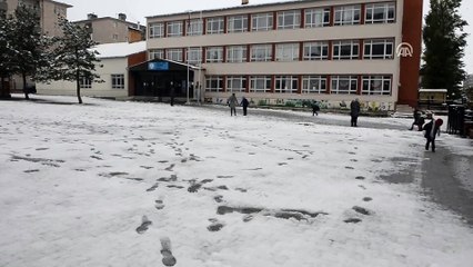Öğrenciler karın keyfini çıkardı - ARDAHAN