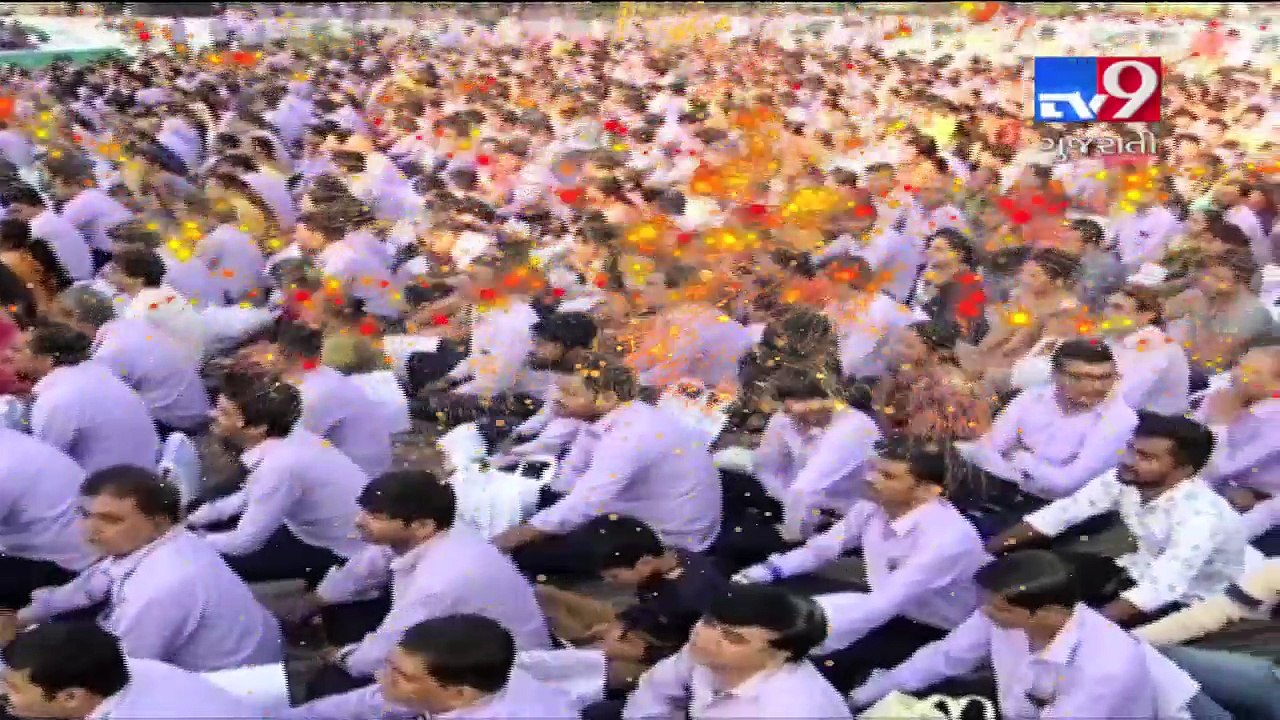 Diamond tycoon gifts cars/flats to employees as Diwali bonus, Surat- Tv9