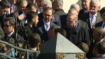 Cumhurbaşkanı Erdoğan, cuma namazını Başyazıcı Camii'nde kıldı