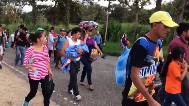 Trump planea prohibir la entrada de migrantes en la frontera sur de EEUU