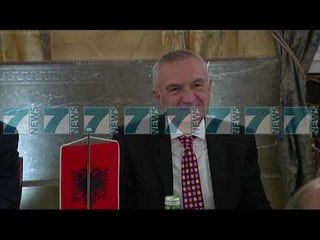 PRESIDENTI META KERKON MBESHTETJEN E AUSTRISE - News, Lajme - Kanali 7