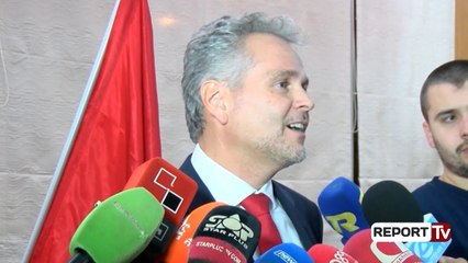 Report TV - Ambasadori austriak: Debati të bëhet në Parlament, arrestimet e ‘të fortëve’ hap pozitiv