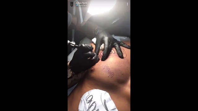 Julien Tanti (LMvsMonde3) : il dévoile son nouveau tatouage en l'honneur de son fils !