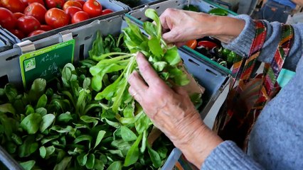 Le marché "A tout bout d'champ" séduit son monde