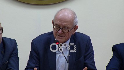 Download Video: Ora News - Rrëfimet e një kirurgu të trurit, promovohet libri i dytë në shqip i Henry Marsh