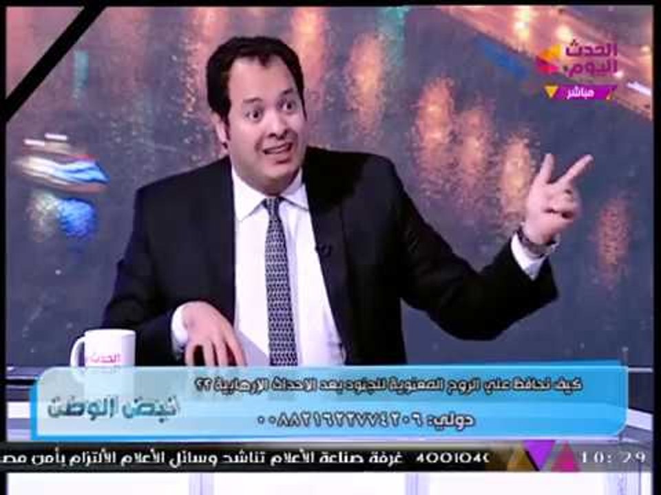 استشاري صحة نفسية يشن هجوما شرسا على مواقع التواصل الاجتماعي ويصفها بـ...
