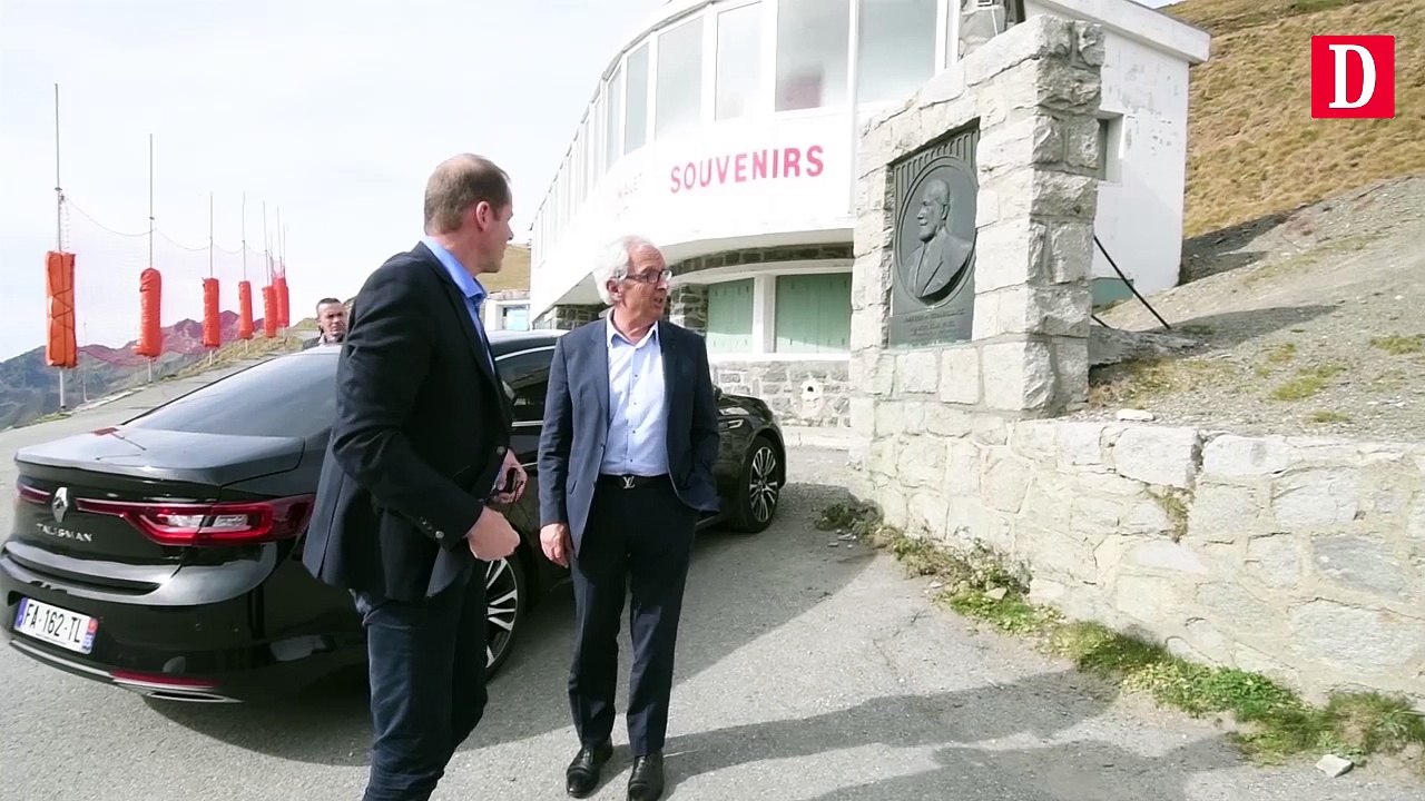 Christian Prudhomme au sommet d'un géant