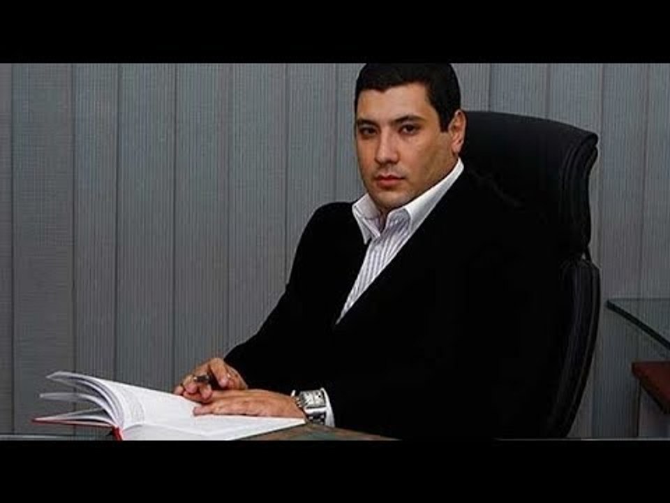 القضاء الإداري يوقف قطار "إسلام البحيري" ويقضي بحظر إذاعة برنامجه