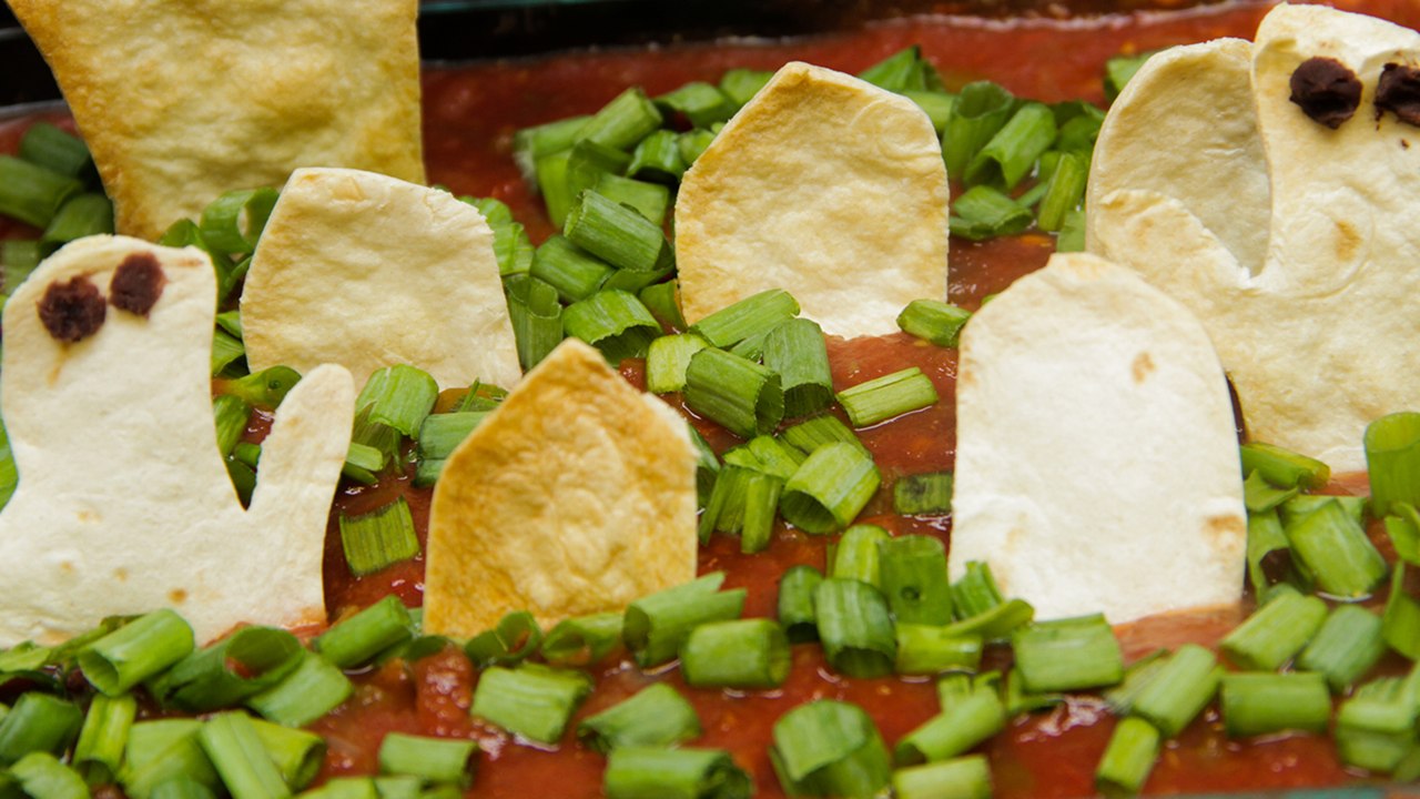 Graveyard Taco Dip