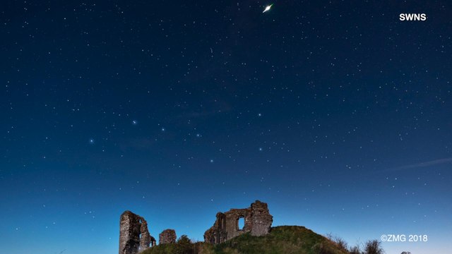 One Photographer Captured The Moment A Meteor Exploded Over a Castle
