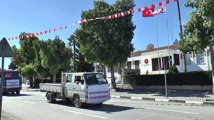 KKTC'de müteahhitler hükümeti protesto etti - LEFKOŞA