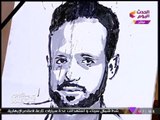 أسرع رسام مصري يفاجئ #مذيع_الحدث برسمه عالهواء في زمن قياسي...!