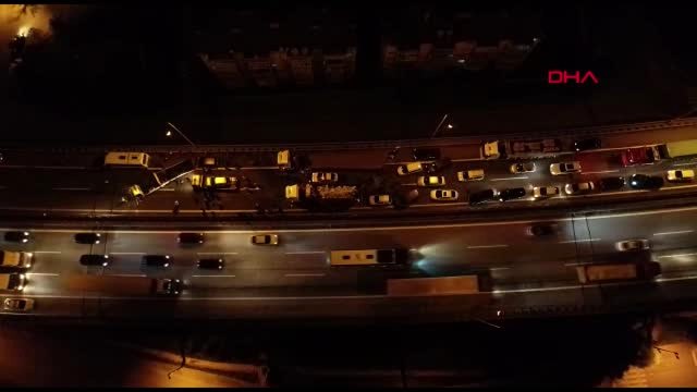 İzmit'te Tem Otoyolu'nda 10 Araçlı Zincirleme Kaza Havadan Görüntülerle