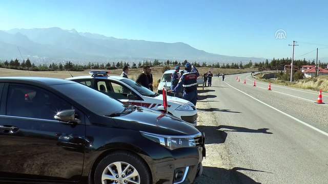 Jandarmadan helikopter destekli trafik ve asayiş denetimi - DENİZLİ