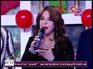 الإعلامي "سيد علي" يداعب الإعلامية "منال أغا": الألماظات دي بجد؟! والأخيرة ترد: ده حقد طبقي؟!