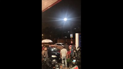 Defesa Civil pede passagem para socorrer família