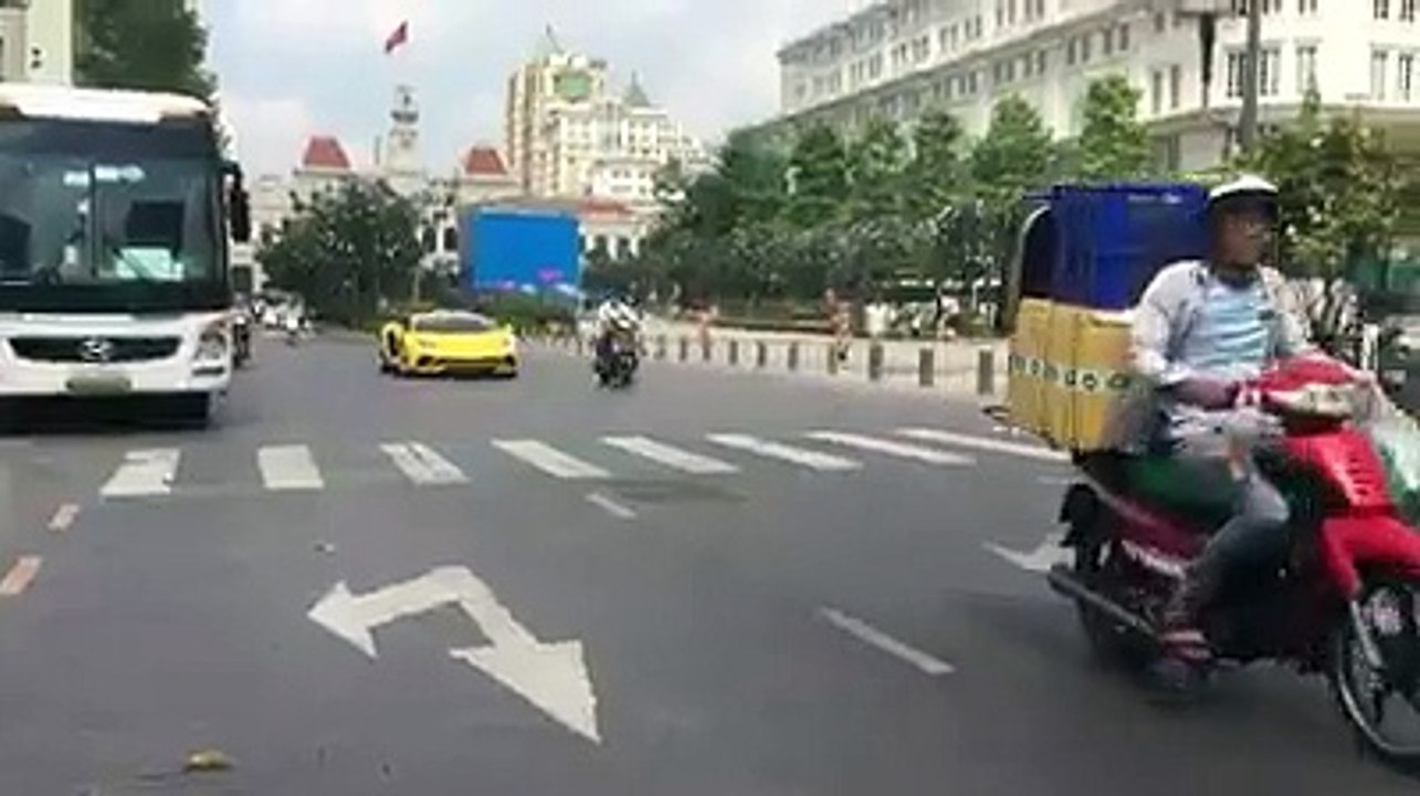 Dàn siêu xe chục tỷ đồng tại Sài thành chuẩn bị xuống Vũng Tàu dự khai trương nhà hàng của Cường -Đô-la-