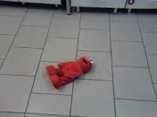 Elmo est chatouilleux