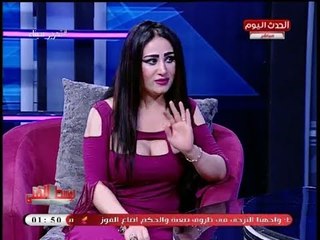 مقدم الوسط الفني يفاجئ "هيام جباعي" المثيرة للجدل: انتي لابسة حاجة عريانة وترد: لبسي مش فاضح