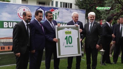 Spor Lisesi İçin İmzalar Atıldı