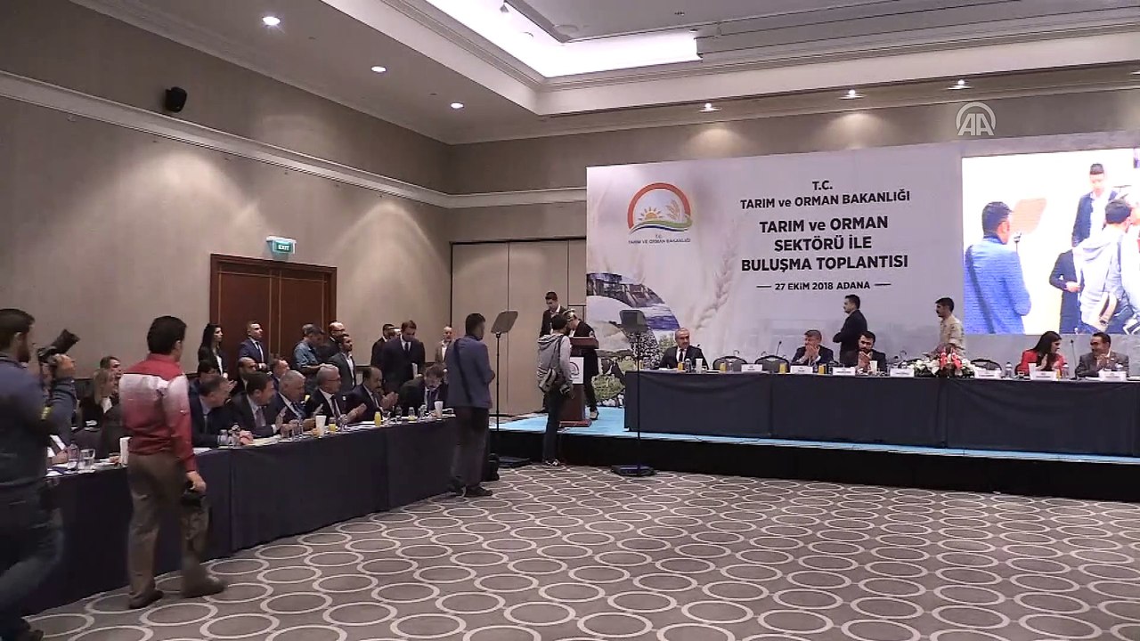 Bakan Pakdemirli: 'Vatandaşa hizmet götürme dışında başka opsiyonumuz yok' - ADANA