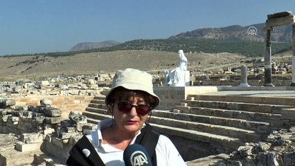 'Hades ile üç başlı köpeği' Cehennem Kapısı'na geri döndü - DENİZLİ