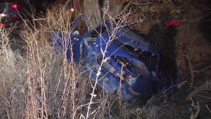 Konya Otomobil Ağaca Çarptı; Anne Öldü, Eşi ve 3 Çocuğu Yaralı