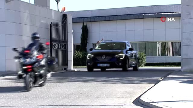 Fransa Cumhurbaşkanı Macron Zirvenin Yapılacağı Vahdettin Köşkü'ne Geldi