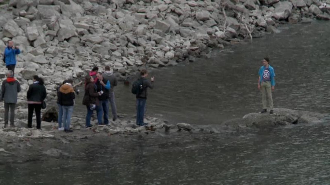 A Budapest, l’assèchement du Danube révèle des trésors cachés