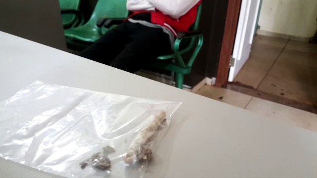 Adolescente é apreendido com cigarro de maconha