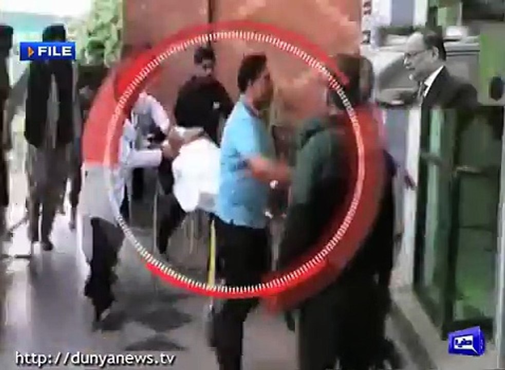 Ahsan Iqbal pr firing kay muqadmay ka faisla